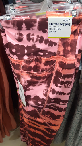 Clothing Store «Old Navy», reviews and photos, 1400 Willowbrook Mall, Wayne, NJ 07470, USA