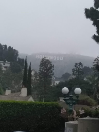 Grocery Store «Beachwood Market», reviews and photos, 2701 Belden Dr, Los Angeles, CA 90068, USA