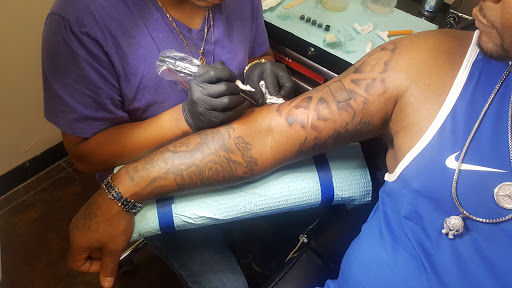 Tattoo Shop «Artistic Encounter», reviews and photos, 3920 Rosemeade Pkwy #170, Dallas, TX 75287, USA