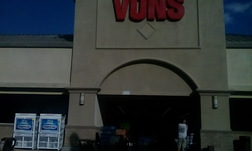 Grocery Store «Vons», reviews and photos, 5610 Lake Isabella Blvd, Lake Isabella, CA 93240, USA