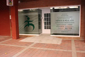 Centro movimienTOs - terapia ocupacional, fisioterapia, logopedia y psicoterapia image