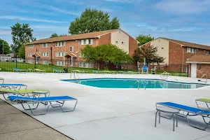 Cove on 10 Apartments image