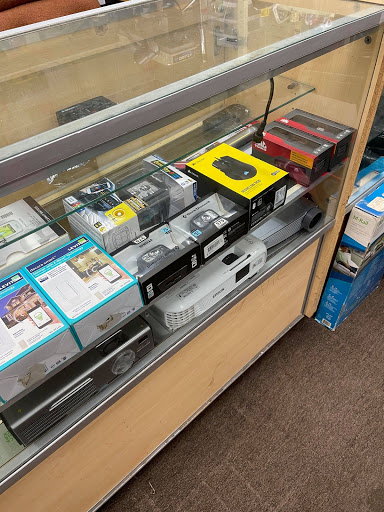 Pawn Shop «family pawn», reviews and photos, 461 Main St, Springfield, MA 01105, USA