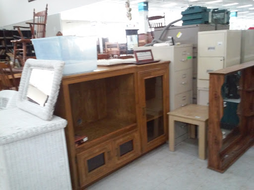 Thrift Store «UGM Super Thrift Store», reviews and photos, 2305 Airport Fwy #110, Irving, TX 75062, USA