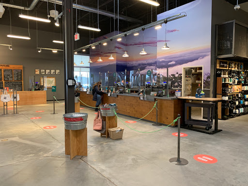 Camping Store «REI», reviews and photos, 7531 North Point Pkwy, Alpharetta, GA 30022, USA