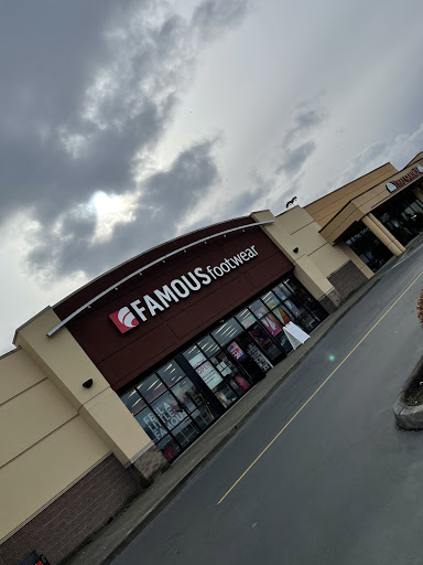 Shoe Store «Famous Footwear», reviews and photos, 2735 Harrison Ave NW, Olympia, WA 98502, USA