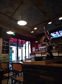 Atmosphère du Restaurant français L'Envers du Décor à Paris - n°18