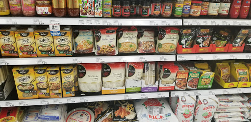 Grocery Store «Meijer», reviews and photos, 1900 E College Ave, Normal, IL 61761, USA