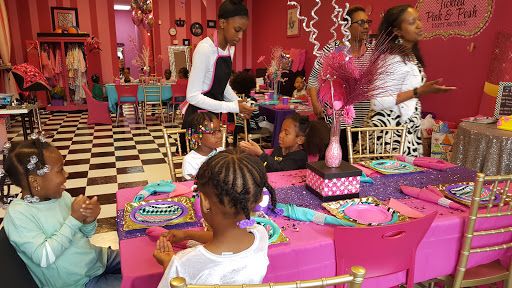 Party Planner «Tickled Pink & Posh Party Boutique», reviews and photos, 9627 Reisterstown Rd, Owings Mills, MD 21117, USA
