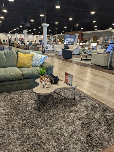 Furniture Store «Living Spaces - Glendale, AZ», reviews and photos, 6767 W Bell Rd, Glendale, AZ 85308, USA
