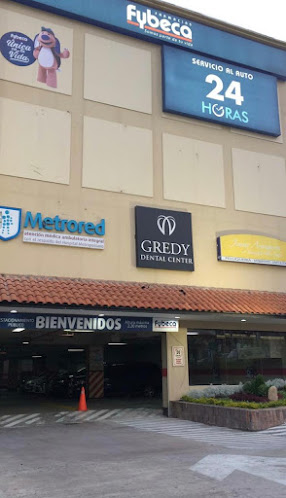Opiniones de Gredy Dental Center Cumbayá en Quito - Dentista