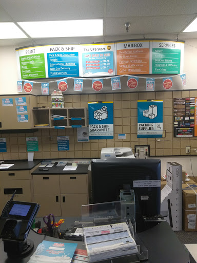 Shipping and Mailing Service «The UPS Store», reviews and photos, 5198 Arlington Ave, Riverside, CA 92504, USA