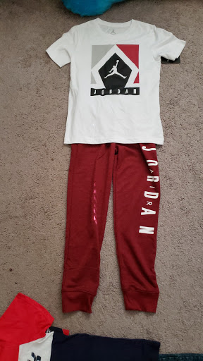 Clothing Store «Citi Trends», reviews and photos, 1213 E Lindsey St, Norman, OK 73071, USA