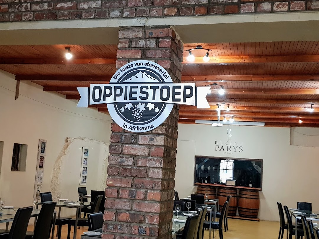 OPPIESTOEP Restaurant