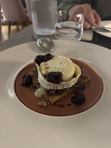 Ηρακλειδών 21, Αθήνα 118 51