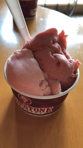 Ice Cream Shop «Cold Stone Creamery», reviews and photos, 6100 E Lake Sammamish Pkwy SE #6, Issaquah, WA 98029, USA