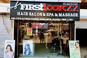 First Lookzz Salon image