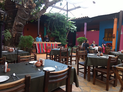 Café Bar Revolución - Andador Eclesiástico, esquina, Prol. 1o. de Marzo, Centro Histórico, 29200, Mexico