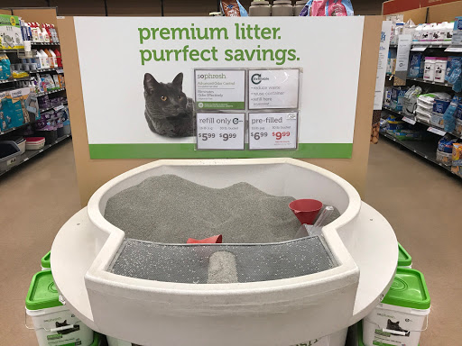 Pet Supply Store «Petco Animal Supplies», reviews and photos, 197 E Dekalb Pike #350, King of Prussia, PA 19406, USA