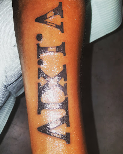 Tattoo Shop «TNT TATTOOS», reviews and photos, 1714 W 79th St, Chicago, IL 60620, USA