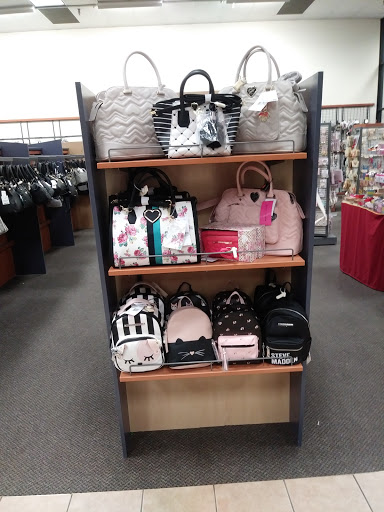Handbags shop Lansing