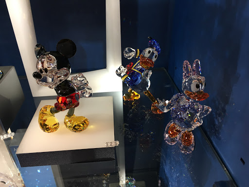 Jewelry Store «Swarovski Houston Galleria», reviews and photos, 5085 Westheimer Rd B3703, Houston, TX 77056, USA