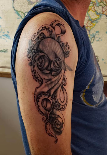 Explore easy flower tattoo ideas, creative tattoo ideas in Anderson, available at Lost Sailor Studio