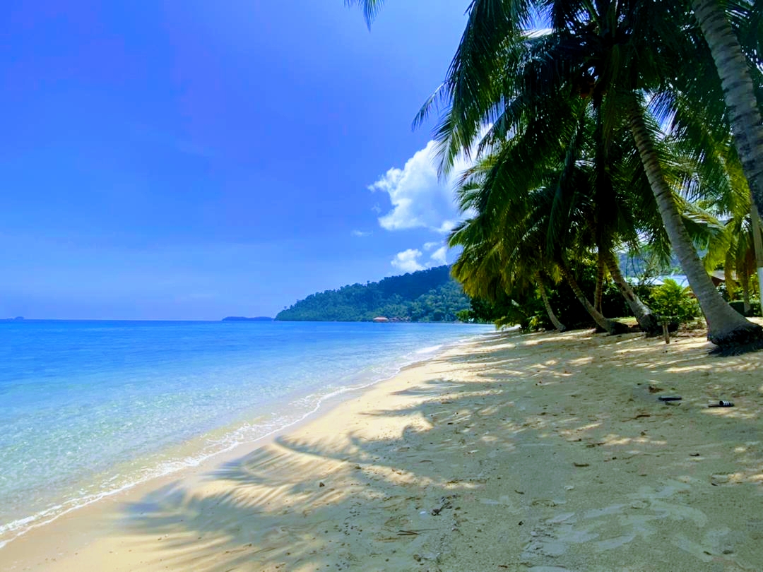 Foto de Mawar Beach área de comodidades