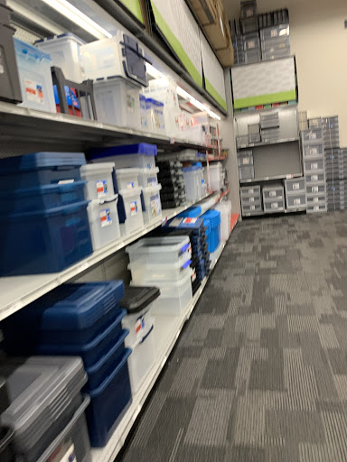 Office Supply Store «Staples», reviews and photos, 1080 Old Country Rd, Westbury, NY 11590, USA
