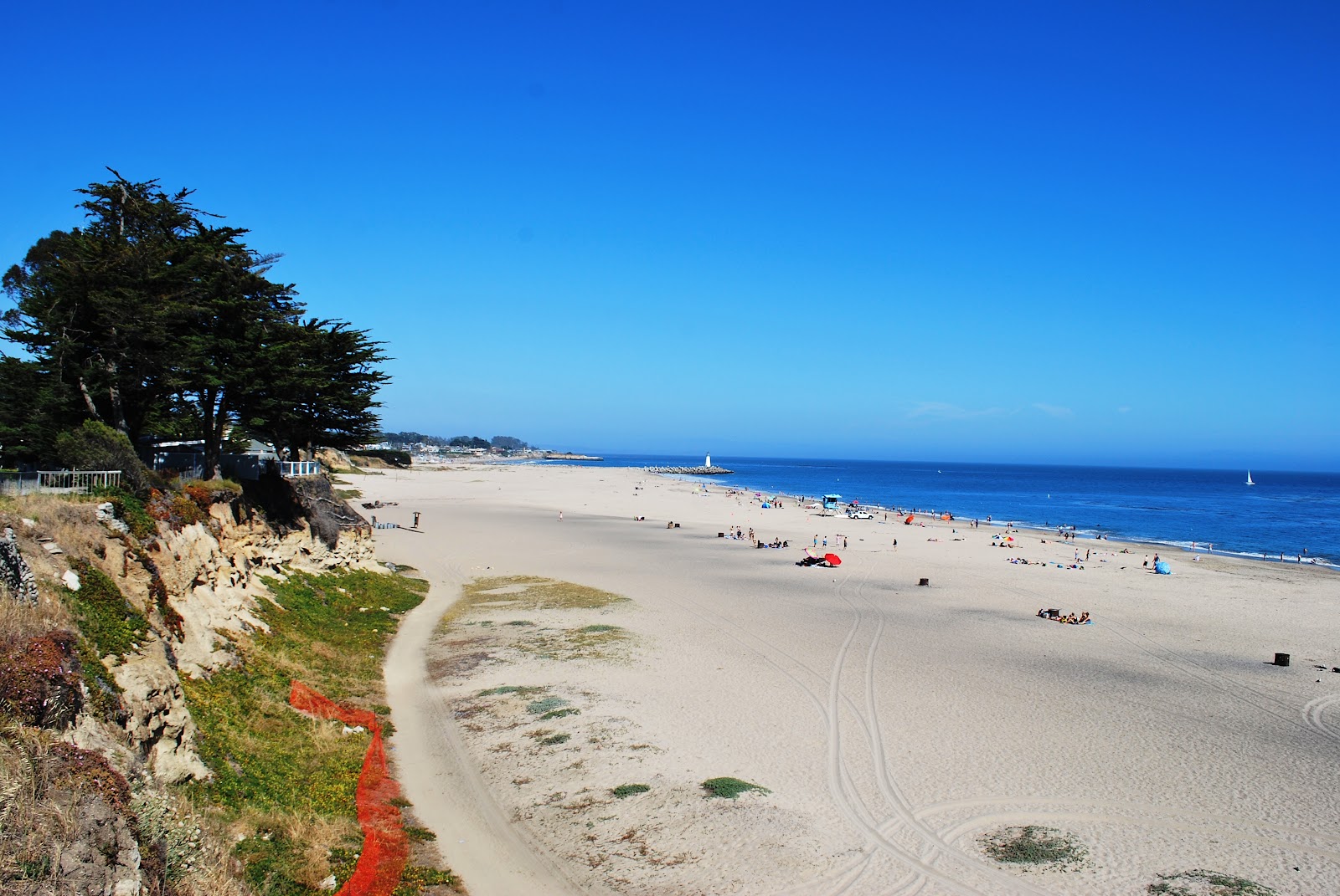 Φωτογραφία του Twin Lakes Beach με φωτεινή άμμος επιφάνεια