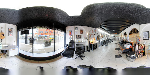 Tattoo Shop «Royal Flesh Tattoo and Piercing», reviews and photos, 4005 N Broadway St, Chicago, IL 60613, USA