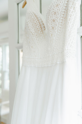 Bridal Shop «Brilliant Bridal», reviews and photos, 520 W Union Hills Dr #102, Phoenix, AZ 85027, USA