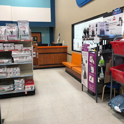 Pet Supply Store «PetSmart», reviews and photos, 2840 W Chandler Blvd, Chandler, AZ 85224, USA