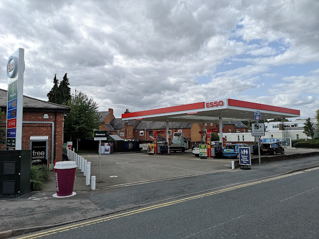 Reviews of ESSO RONTEC WIGSTON in Leicester - Gas station