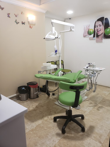 Opiniones de Dentalcenter Odontología Chordeleg en Chordeleg - Dentista
