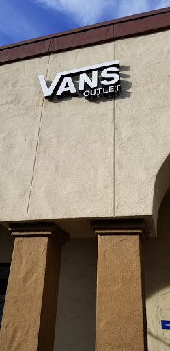 Shoe Store «Vans», reviews and photos, 13000 Folsom Blvd #403, Folsom, CA 95630, USA