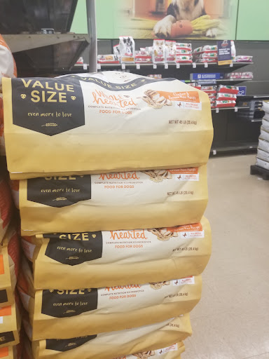 Pet Supply Store «Petco Animal Supplies», reviews and photos, 10511 S 15th St, Bellevue, NE 68123, USA