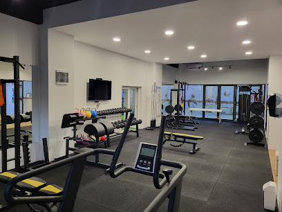 FITFAM FUNCTIONAL STRENGTH AND CONDITIONING TRAINING CENTER