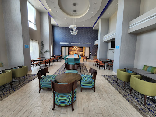 Hampton Inn & Suites Gilroy image