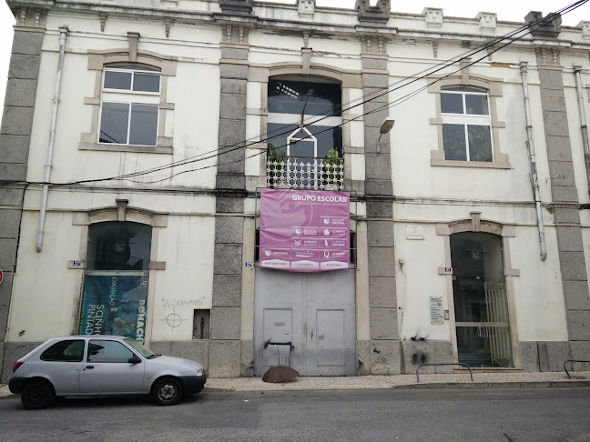 Avaliações doDinternal - Distribuidora Internacional De Livros, Lda. em Lisboa - Loja