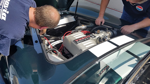 White Oaks Auto Body image