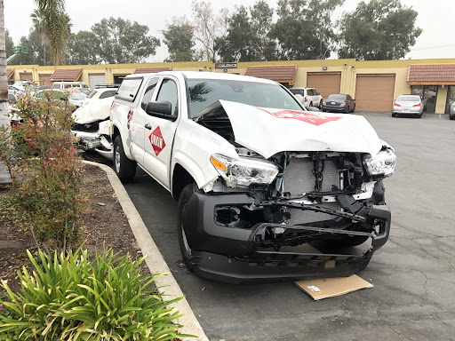 Auto Body Shop «Walnut Auto Body & Glass», reviews and photos, 3970 Valley Blvd E, Walnut, CA 91789, USA