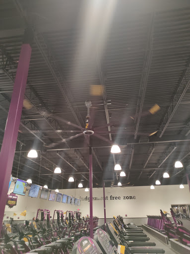 Gym «Planet Fitness», reviews and photos, 203 Willow Bend, Crystal, MN 55428, USA