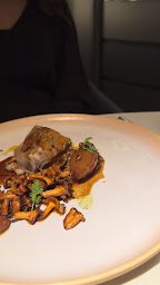 Photo n°102 de Emporio Armani Caffè à Paris ()