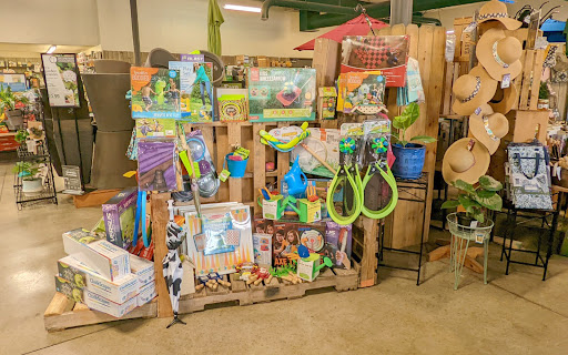 Garden Center «Earl May Nursery & Garden Center», reviews and photos, 2306 1st Ave E, Newton, IA 50208, USA