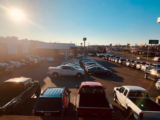 Car Dealer «Mark Sweeney Buick GMC», reviews and photos, 3365 Highland Ave, Cincinnati, OH 45213, USA