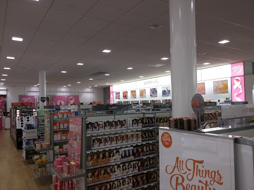 Hair Salon «Ulta Beauty», reviews and photos, 237 University Ave, Westwood, MA 02090, USA