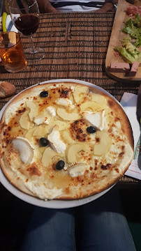 Pizza du Restaurant Côté Sud à Vallon-Pont-d'Arc - n°6