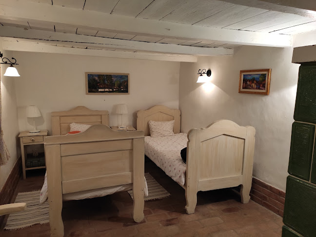 Opinii despre Inczédi Tanya în Ladánybene - Szálloda