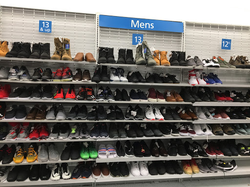 Clothing Store «Ross Dress for Less», reviews and photos, 640 Concar Dr, San Mateo, CA 94402, USA